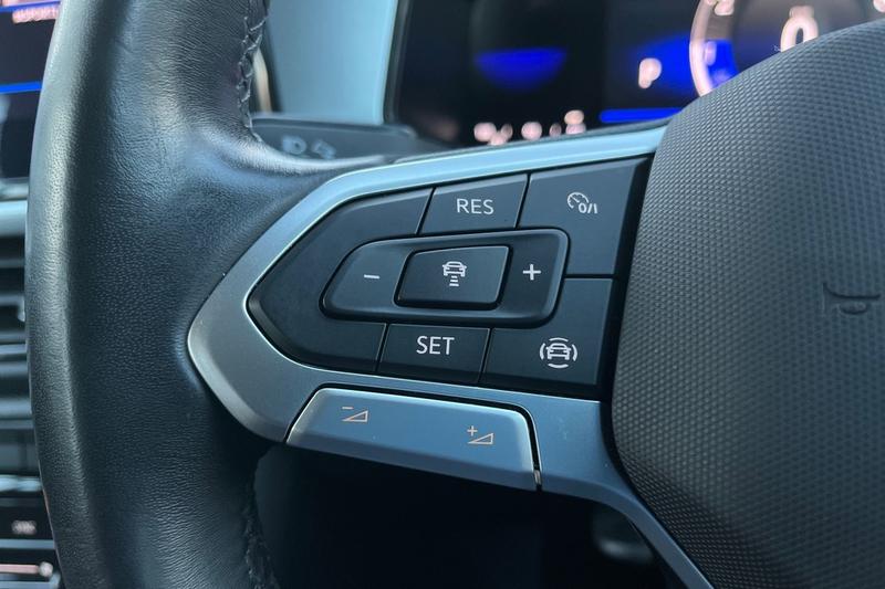 Used Volkswagen T-Roc 2022 for sale - 76862456: Photo 24