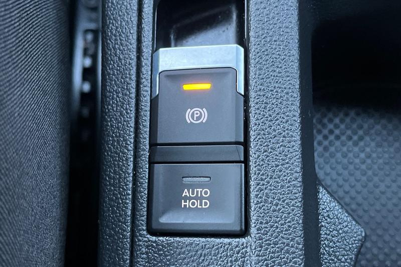 Used Volkswagen T-Roc 2022 for sale - 76862456: Photo 27