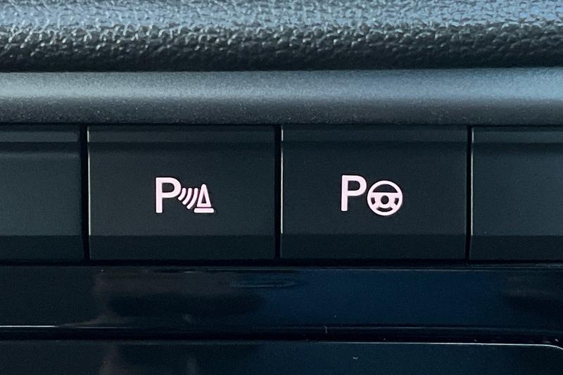 Used Volkswagen T-Roc 2022 for sale - 76862456: Photo 36