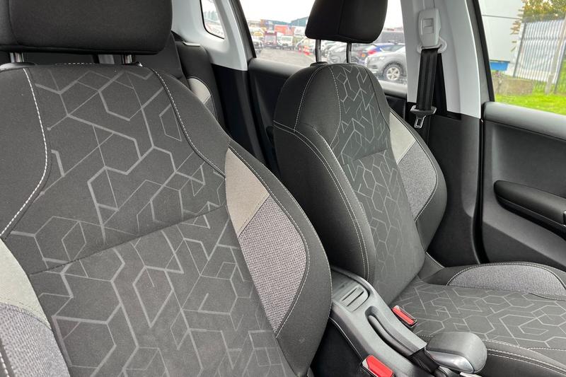 Used Peugeot 2008 2017 for sale - 76184375: Photo 17