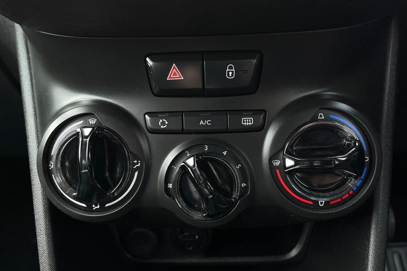 Used Peugeot 2008 2017 for sale - 76184375: Photo 26