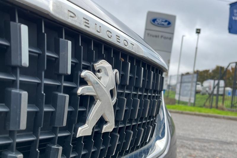 Used Peugeot 2008 2017 for sale - 76184375: Photo 32