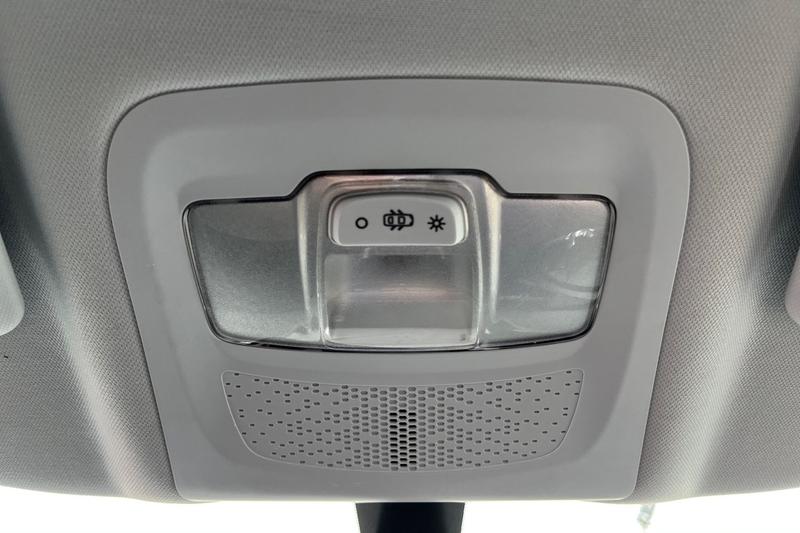 Used Peugeot 2008 2017 for sale - 76184375: Photo 37