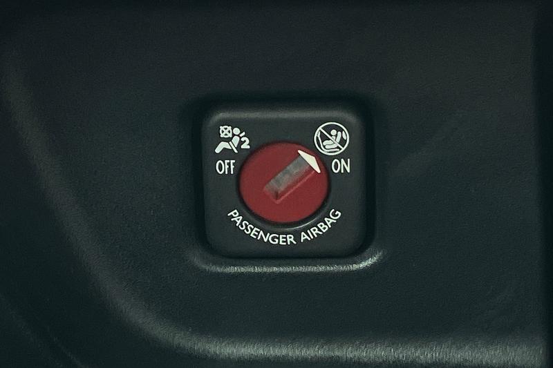 Used Peugeot 2008 2017 for sale - 76184375: Photo 40