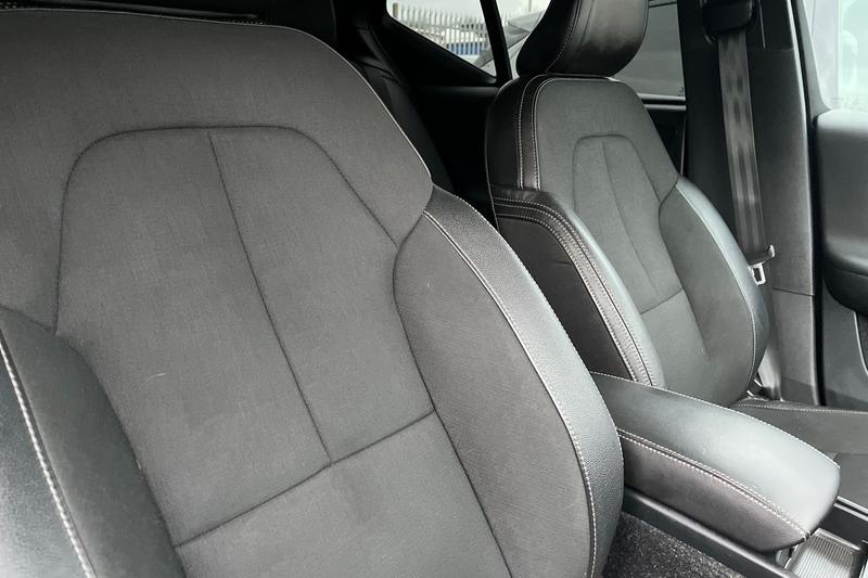 Used Volvo XC40 2018 for sale - 77599763: Photo 17