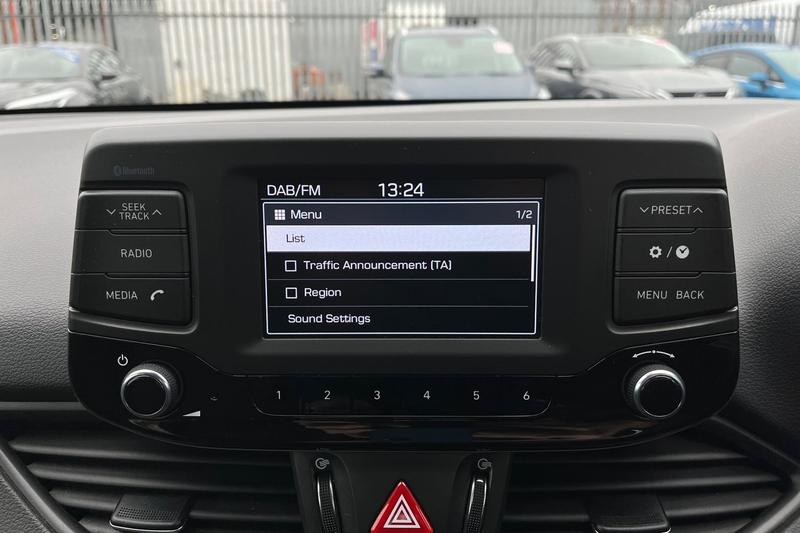 Used Hyundai i30 2017 for sale - 76382079: Photo 30