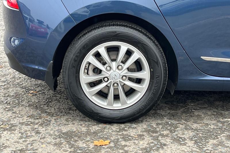 Used Hyundai i30 2017 for sale - 76382079: Photo 8