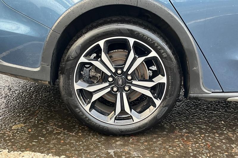 Used Ford Focus 2022 for sale - 76882668: Photo 8