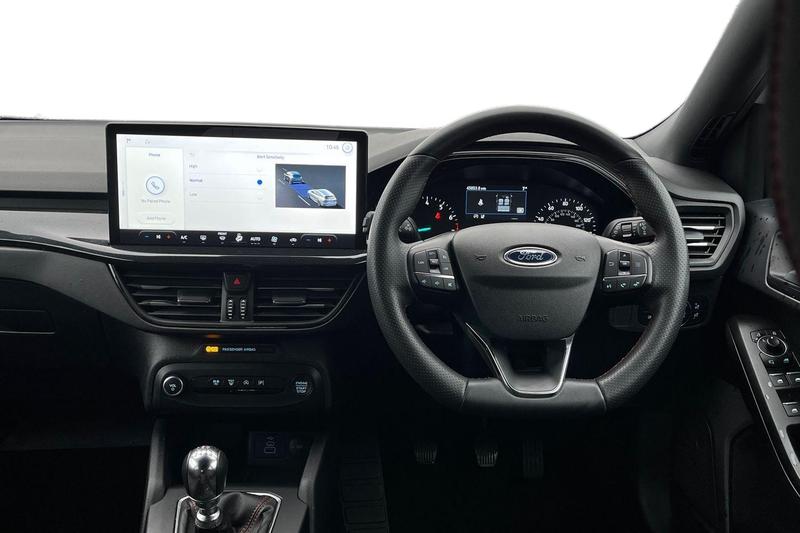 Used Ford Focus 2022 for sale - 76710132: Photo 11