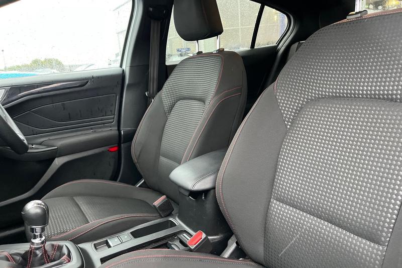 Used Ford Focus 2022 for sale - 76710132: Photo 19