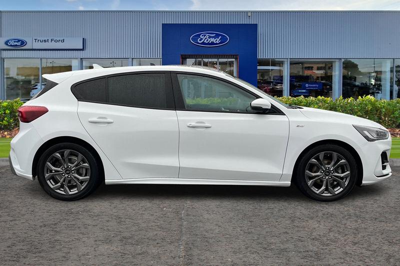 Used Ford Focus 2022 for sale - 76710132: Photo 3