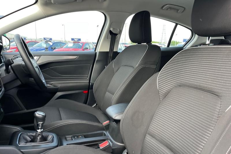 Used Ford Focus 2023 for sale - 76209418: Photo 19