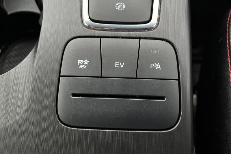 Used Ford Kuga 2024 for sale - 76026304: Photo 31