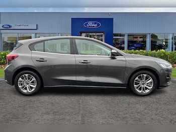 Used Ford Focus 2023 for sale - 76154213: Photo