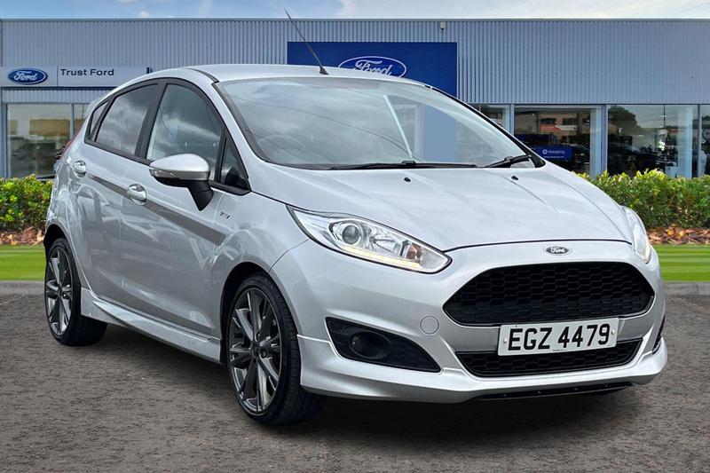 Used Ford Fiesta 2017 for sale - 76190540: Photo 1
