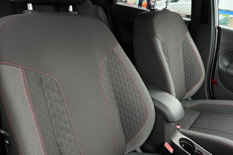 Used Ford Fiesta 2017 for sale - 76190540: Photo 17