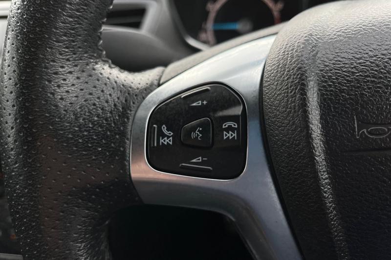 Used Ford Fiesta 2017 for sale - 76190540: Photo 22