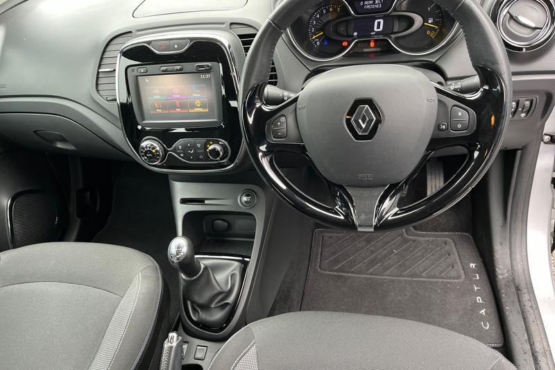 Used Renault Captur 2015 for sale - 77746931: Photo 11