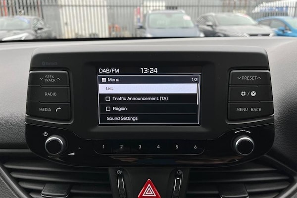 Used Hyundai i30 2017 for sale - 76265984: Photo 30