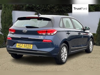 Used Hyundai i30 2017 for sale - 76265984: Photo 4