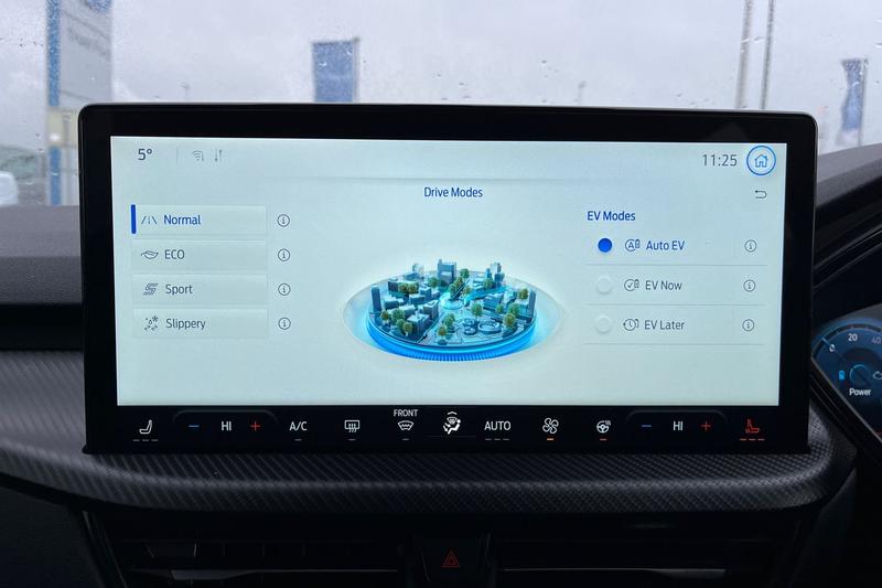 Used Ford Kuga 2025 for sale - 77551409: Photo 37