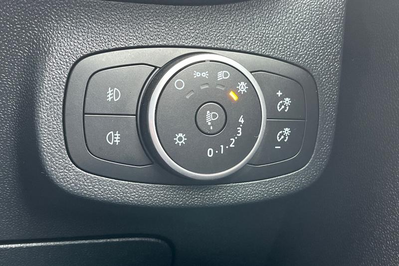Used Ford Fiesta 2020 for sale - 76123807: Photo 39