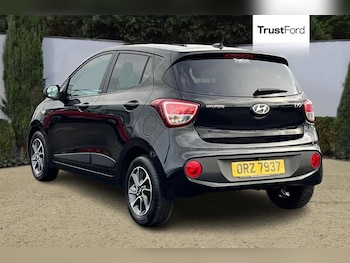 Used Hyundai i10 2019 for sale - 76036214: Photo