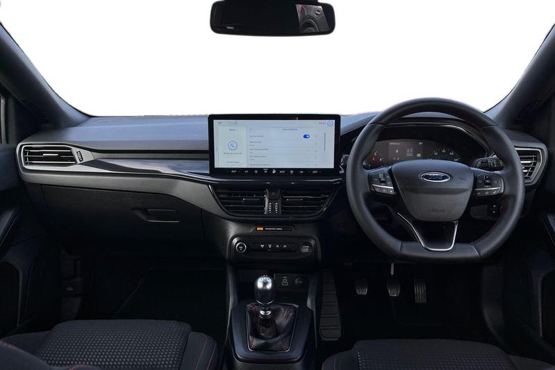 Used Ford Focus 2023 for sale - 76117468: Photo 10