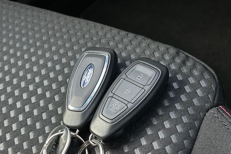 Used Ford Focus 2023 for sale - 76117468: Photo 38