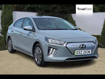 2022 - 38.3kWh Premium Hatchback 5dr **Auto** REVERSING CAMERA, KEYLESS GO, HEATED