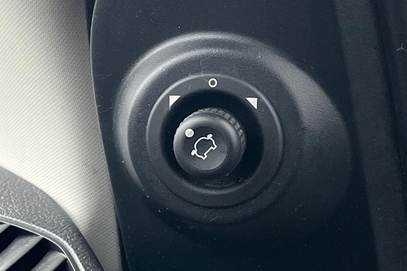 Used Ford Ka+ 2017 for sale - 77450431: Photo 24