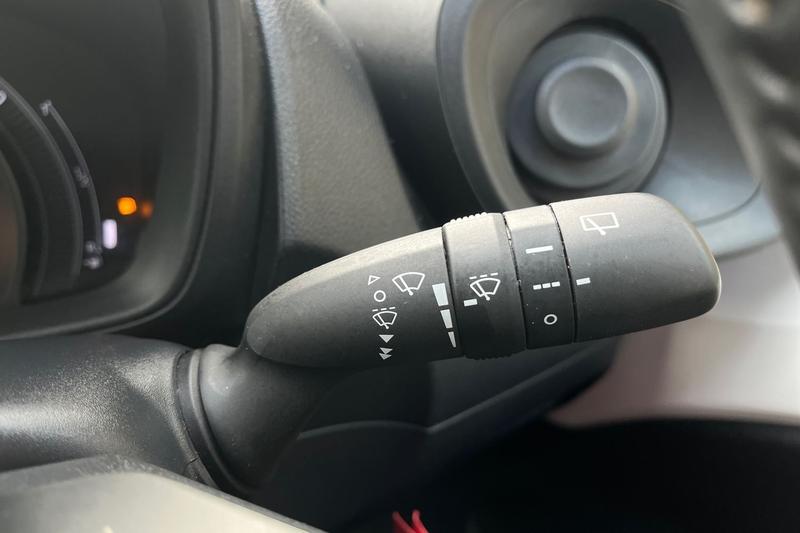 Used Toyota Aygo X 2023 for sale - 76545353: Photo 15