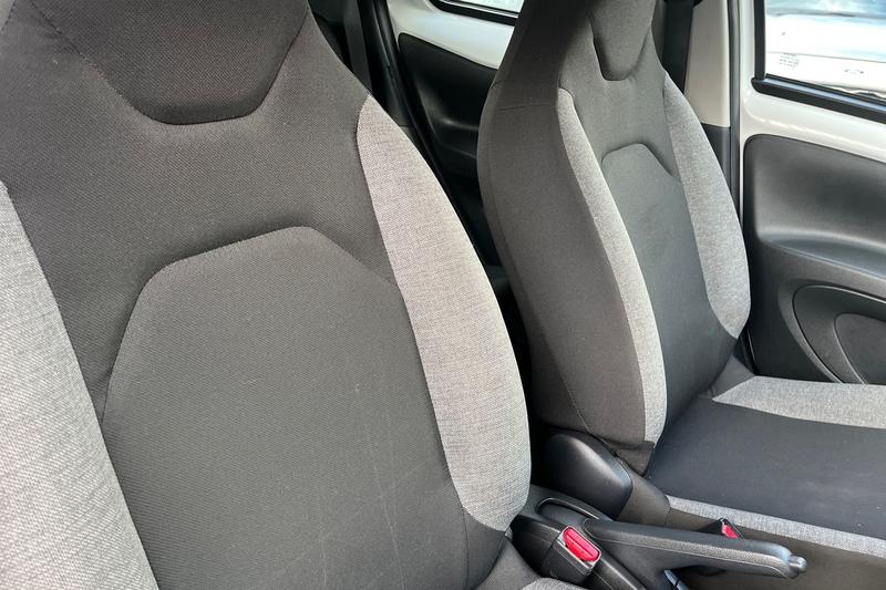 Used Toyota Aygo X 2023 for sale - 76545353: Photo 17