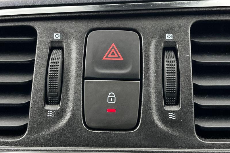 Used Renault Kadjar for sale - 78166366: Photo 32