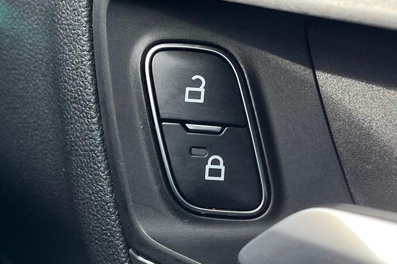 Used Ford Kuga 2020 for sale - 77804477: Photo 24