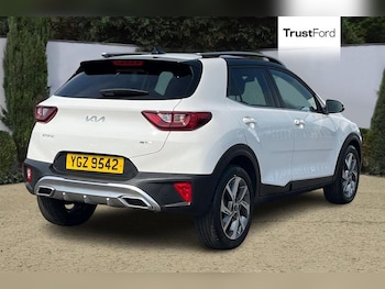 Used Kia Stonic 2023 for sale - 79249765: Photo