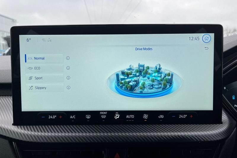 Used Ford Kuga 2025 for sale - 77665689: Photo 35