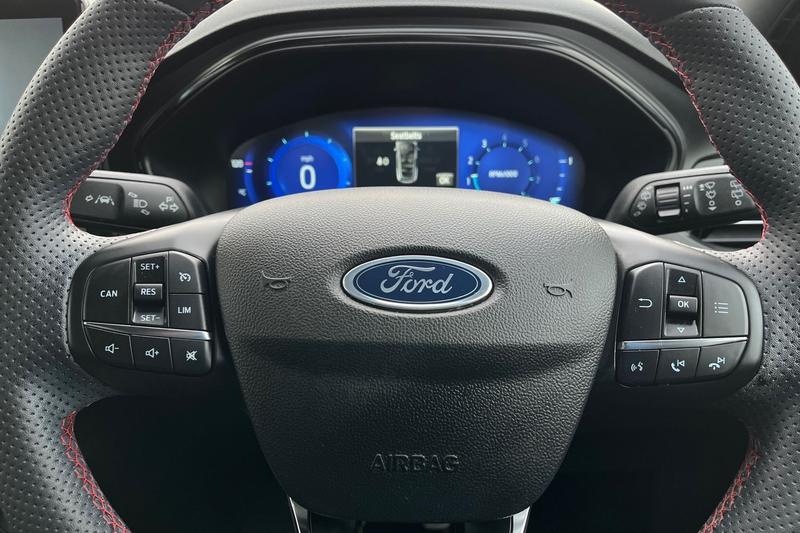 Used Ford Focus 2023 for sale - 77910284: Photo 12