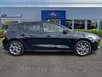 Used Ford Focus 2023 for sale - 78483900: Photo