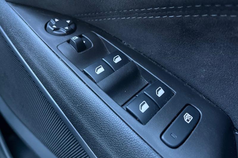 Used Vauxhall Crossland 2022 for sale - 76748207: Photo 16