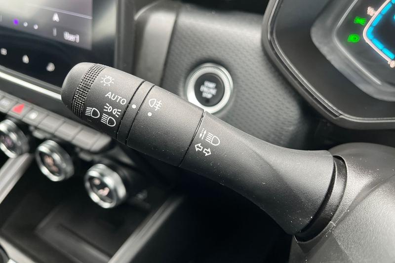 Used Renault Clio 2022 for sale - 77529018: Photo 14