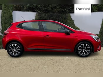 Used Renault Clio 2023 for sale - 79504865: Photo