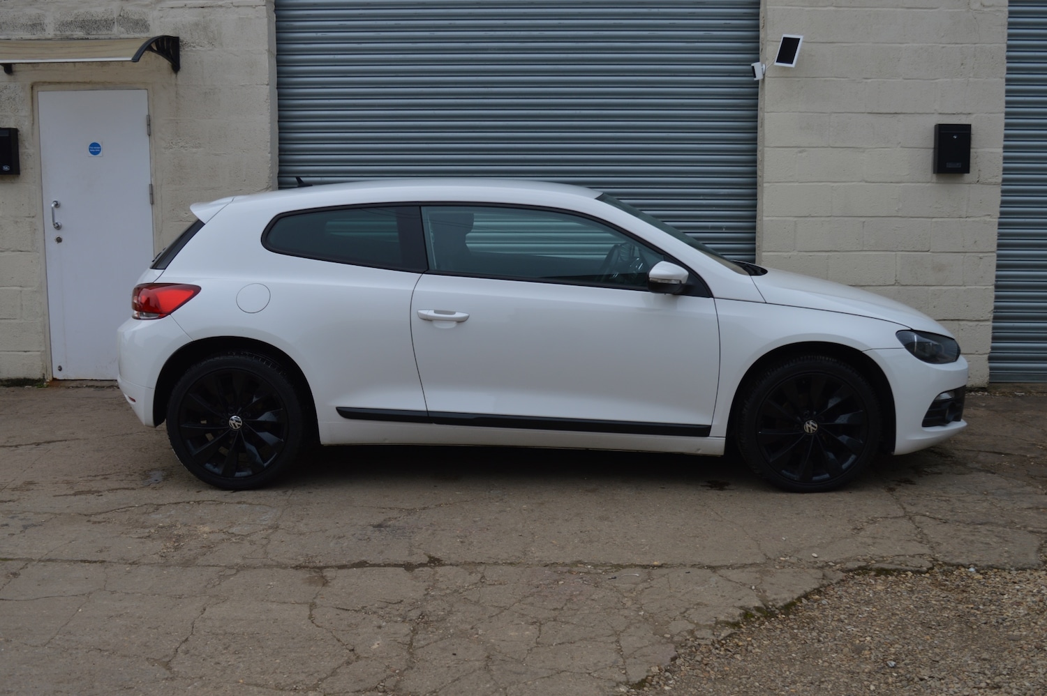 Used Volkswagen Scirocco 2011 for sale - 77981652: Photo 4
