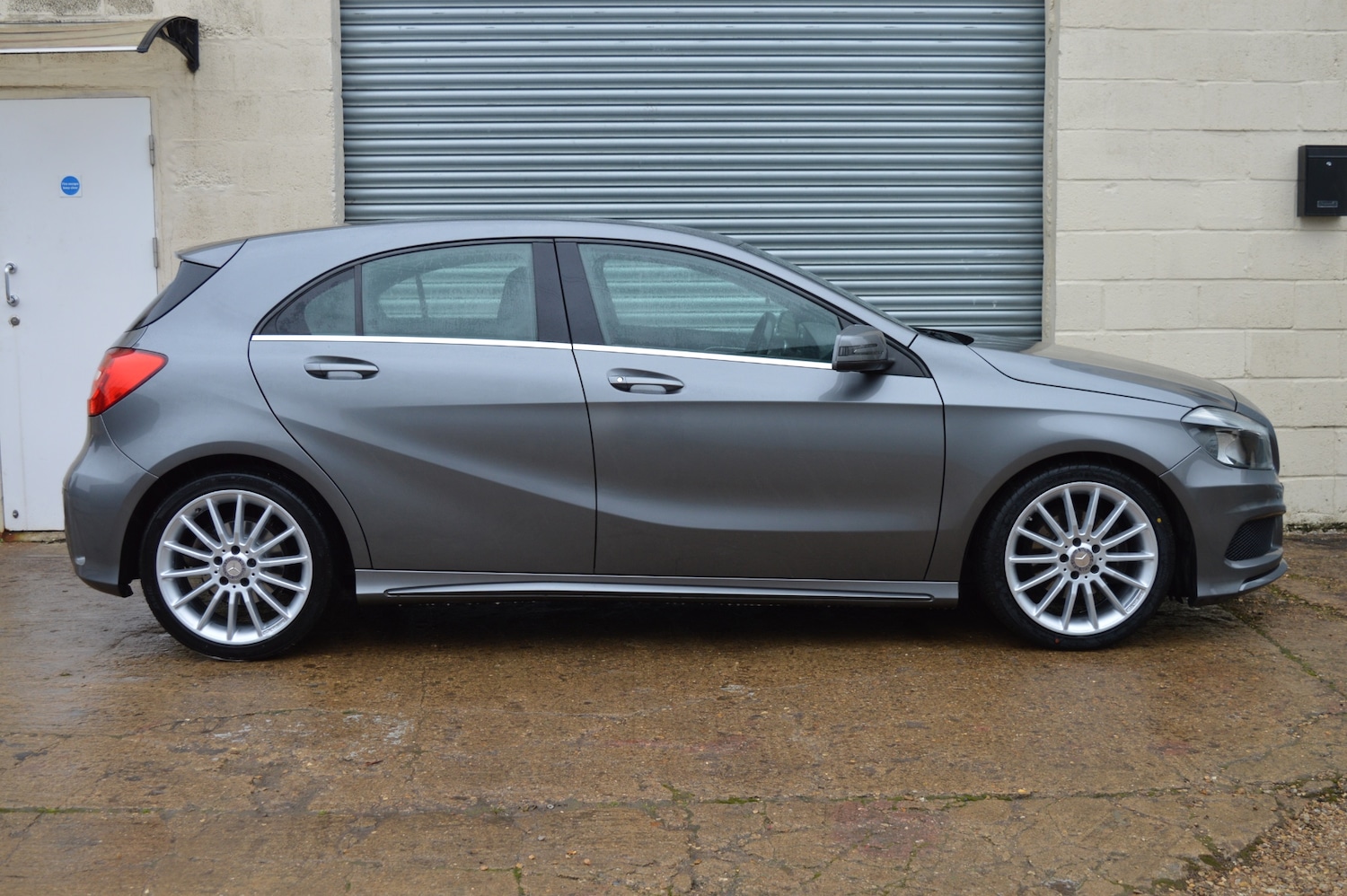 Used Mercedes-Benz A-Class 2014 for sale - 76815163: Photo 4