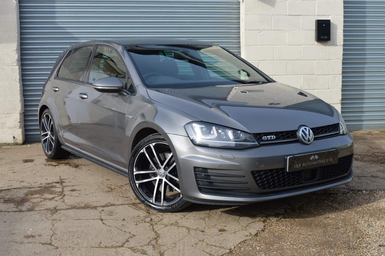 Used Volkswagen Golf 2015 for sale - 77584275: Photo 3