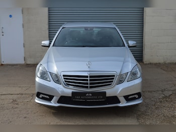 Used Mercedes-Benz E Class 2011 for sale - 79470973: Photo