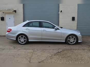 Used Mercedes-Benz E Class 2011 for sale - 79470973: Photo