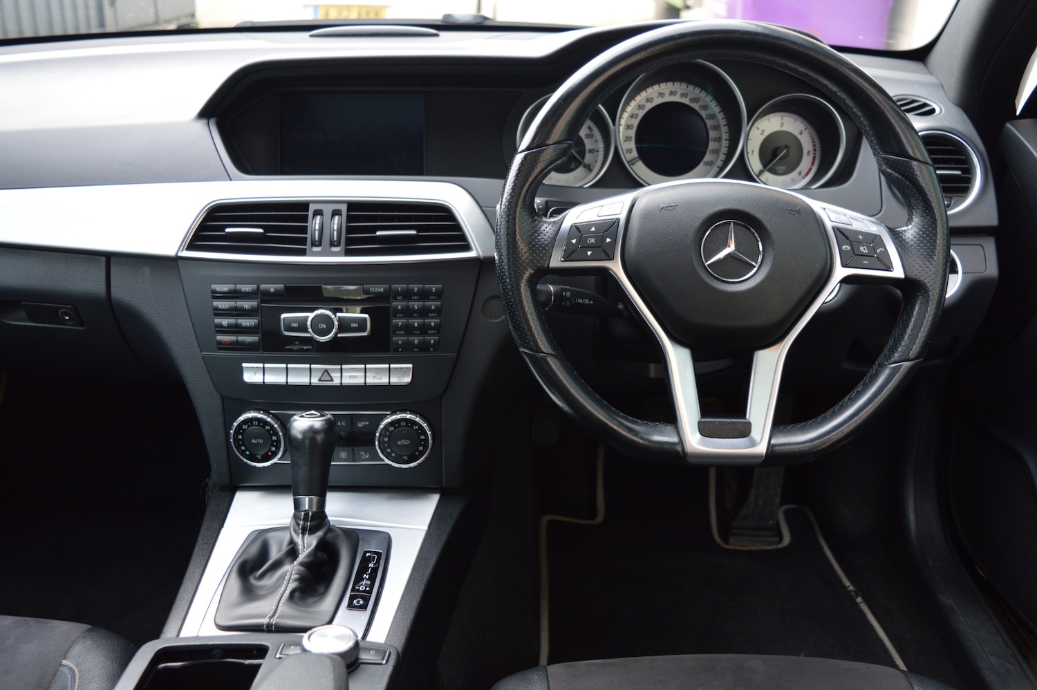 Used Mercedes-Benz C Class 2014 for sale - 76613652: Photo 12