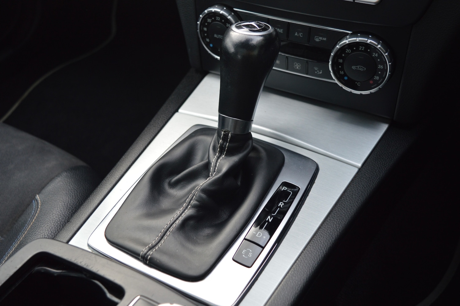 Used Mercedes-Benz C Class 2014 for sale - 76613652: Photo 21