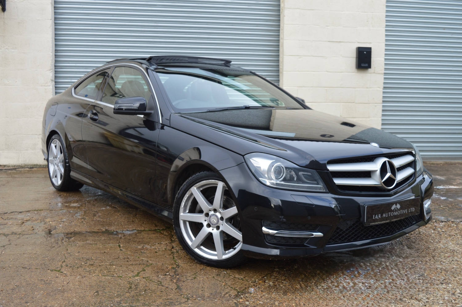 Used Mercedes-Benz C Class 2014 for sale - 76613652: Photo 3